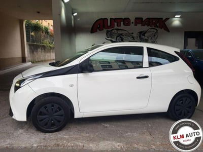 Toyota Aygo 1.0 VVT-i 72 CV 3 porte x-cool usata
