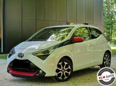 Toyota Aygo Connect 1.0 VVT-i 72 CV 5 porte x-play usata