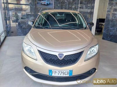 Lancia Ypsilon 1.2 69 CV 5 porte Silver usata