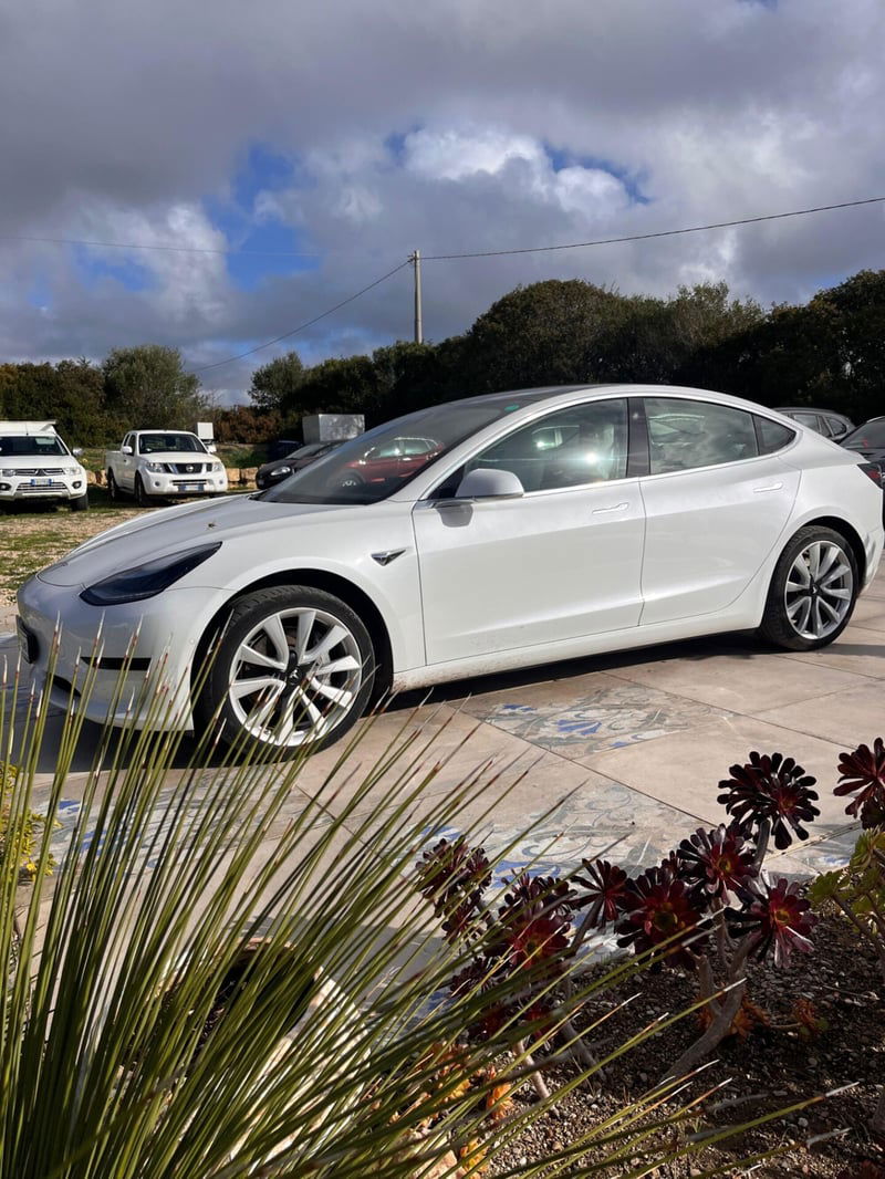 Tesla Model 3 Model 3 Standard RWD Plus