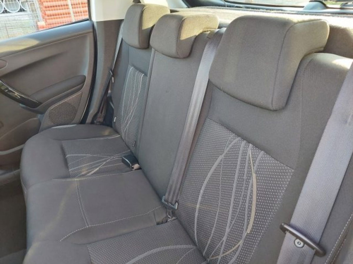 Peugeot 208 68 5 porte Active (10)
