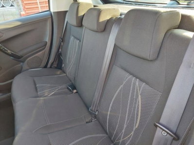 Peugeot 208 68 5 porte Active (10)