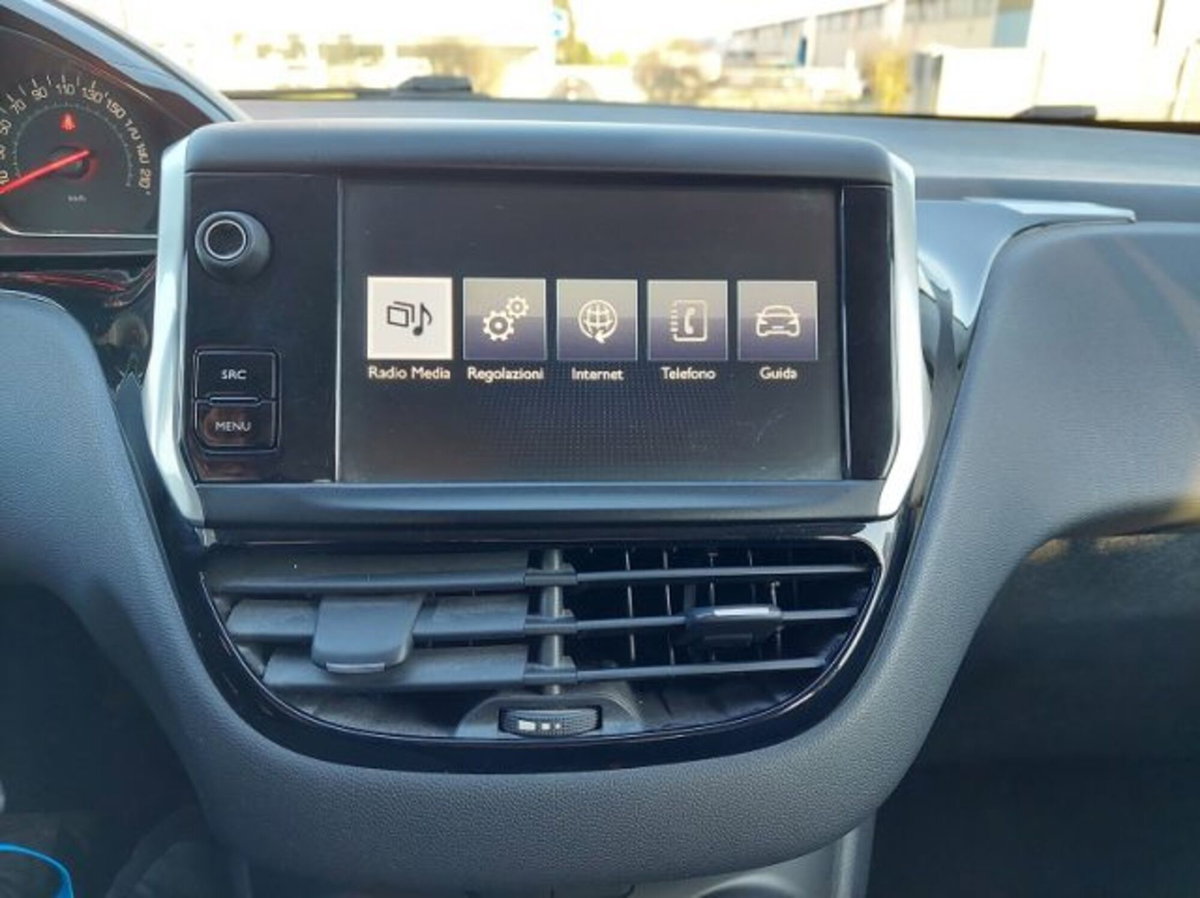 Peugeot 208 68 5 porte Active (5)
