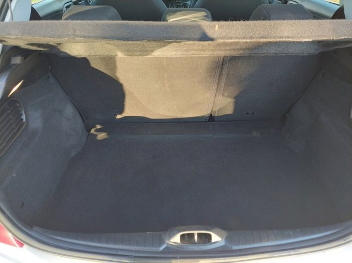Peugeot 208 68 5 porte Active (9)