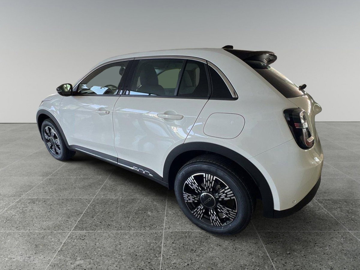 Fiat 600 1.2 hybrid 145cv auto (2)