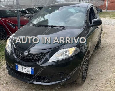 Lancia Ypsilon 1.0 FireFly 5 porte S&S Hybrid Alberta Ferretti usata