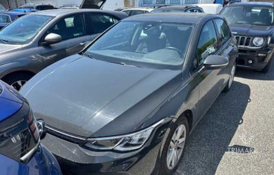 Volkswagen Golf 1.0 eTSI EVO DSG Life usata