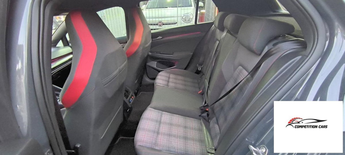Volkswagen Golf 2.0 TSI GTI DSG (10)