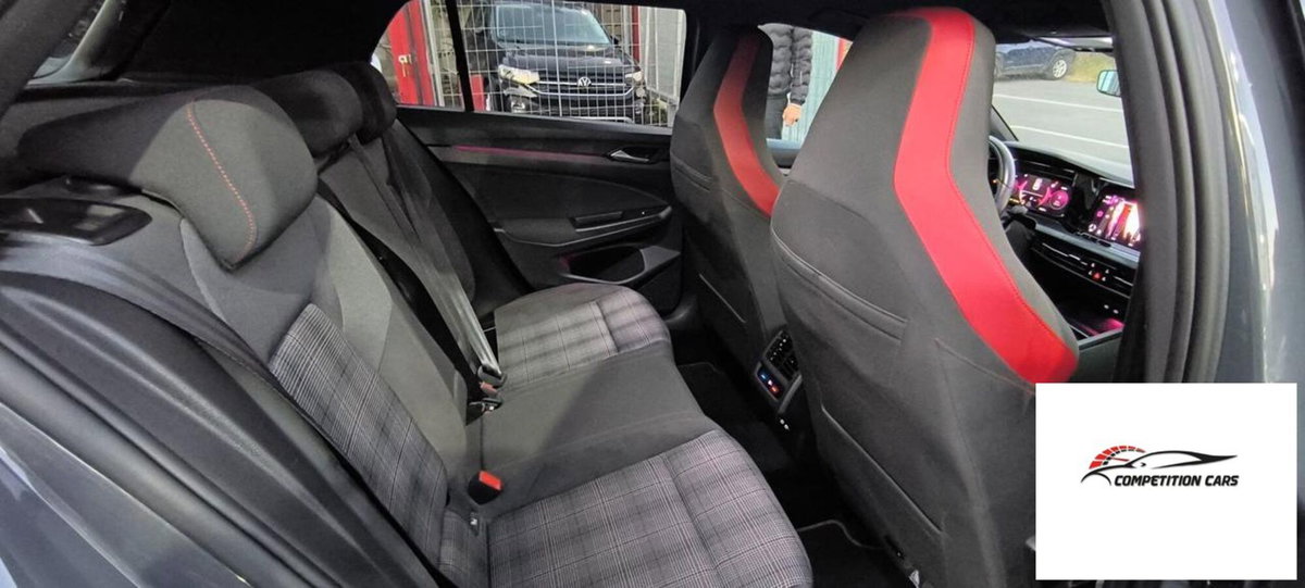 Volkswagen Golf 2.0 TSI GTI DSG (11)
