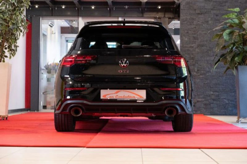 Volkswagen Golf R 2.0 5p.