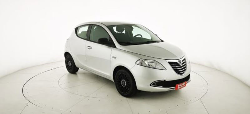 Lancia Ypsilon 0.9 TwinAir 85 CV 5 porte S&S DFN Gold