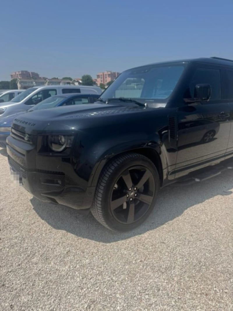 Land Rover Defender 110 3.0D I6 300 CV AWD Auto X-Dynamic HSE