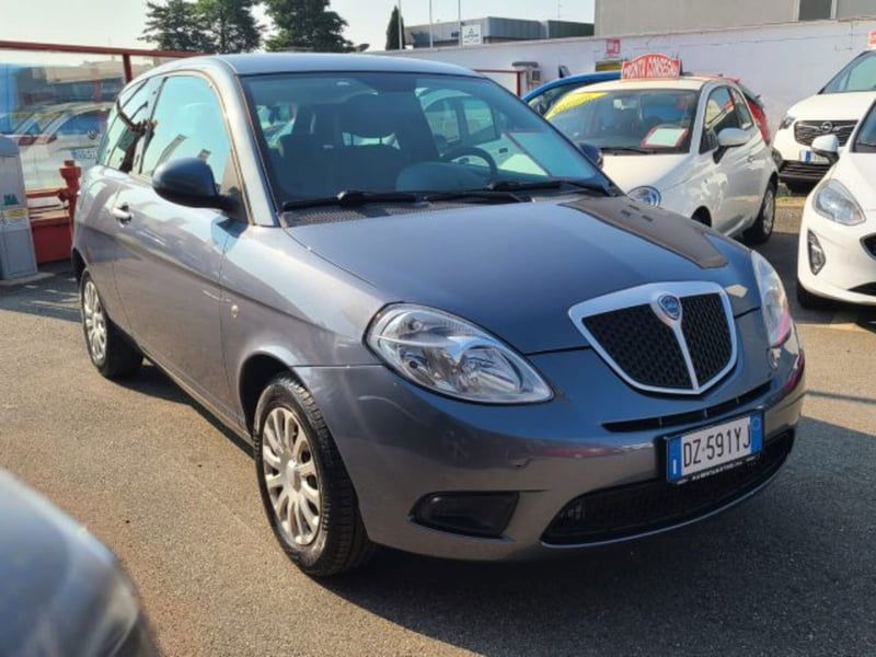 Lancia Ypsilon 1.2 Argento