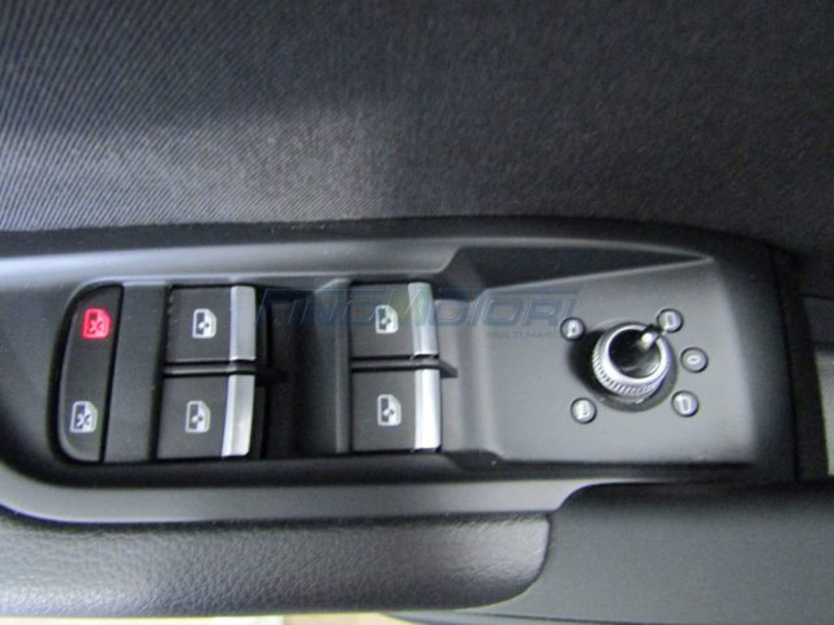 Audi Q5 40 TDI 204 CV quattro S tronic Business (20)