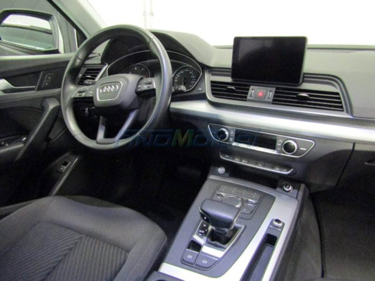 Audi Q5 40 TDI 204 CV quattro S tronic Business (5)
