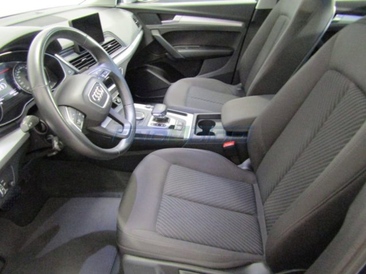Audi Q5 40 TDI 204 CV quattro S tronic Business (6)