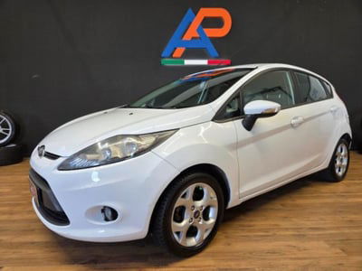 Ford Fiesta 1.4 5 porte Bz.- GPL Titanium usata