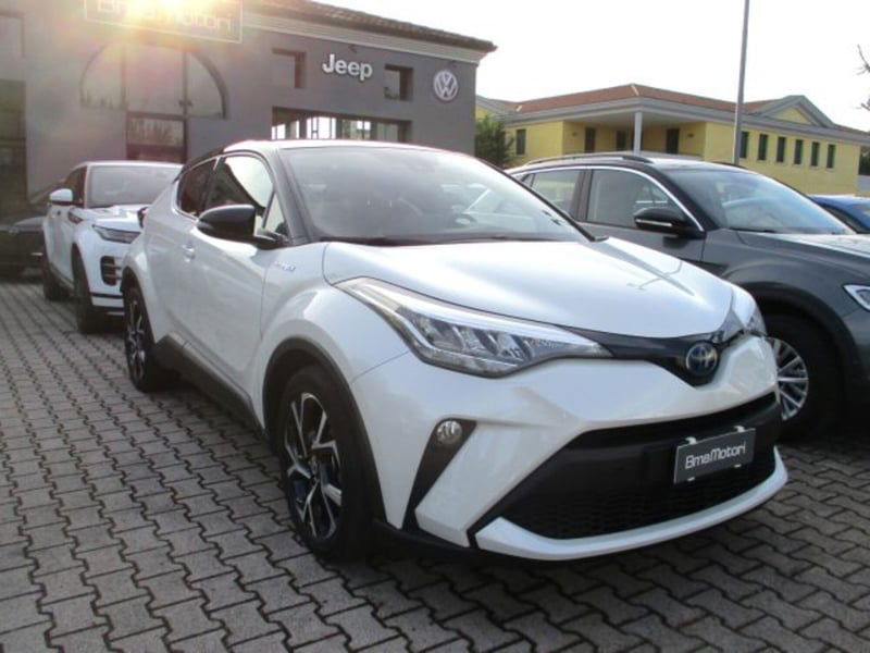 Toyota Toyota C-HR 2.0 Hybrid E-CVT Trend
