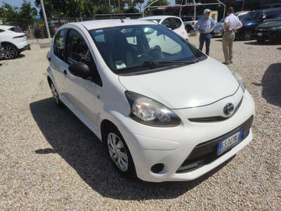 Toyota Aygo 1.0 12V VVT-i 5 porte Active Connect usata