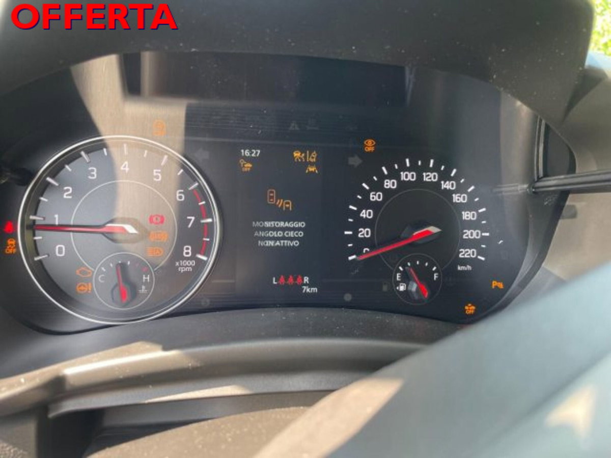Suzuki Swift 1.2h Top 2wd cvt (8)