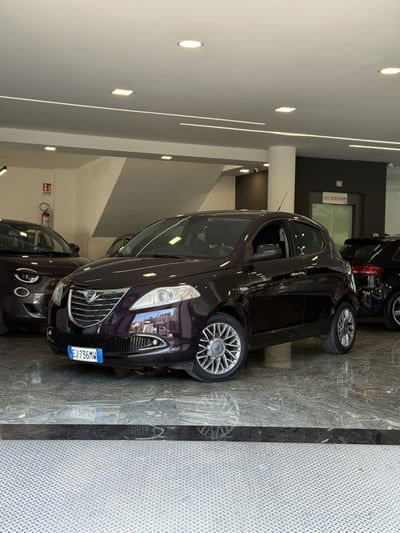 Lancia Ypsilon 0.9 TwinAir 85 CV 5 porte S&S DFN Platinum usata
