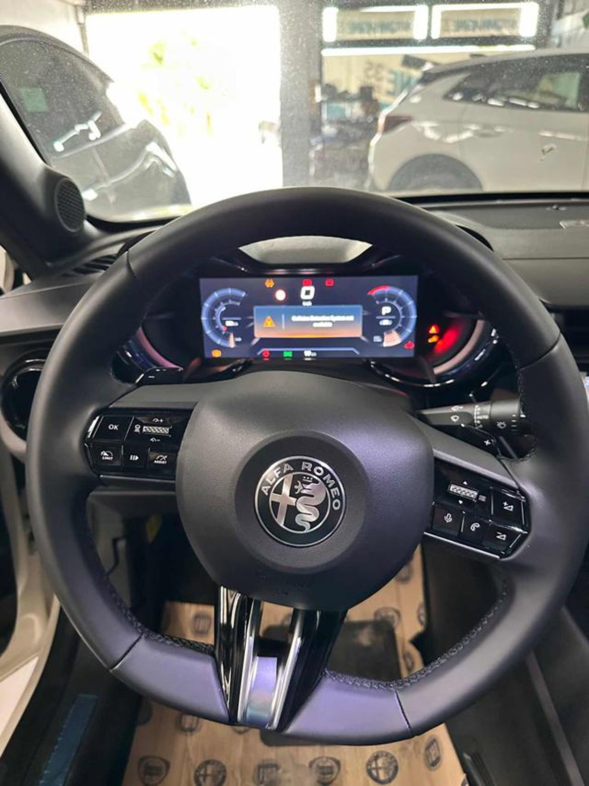 Alfa Romeo Junior 1.2 ibrida Sport Speciale 145cv edct6 (17)