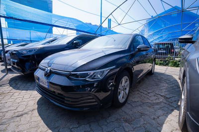Volkswagen Golf 2.0 TDI SCR Life usata
