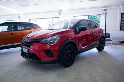 Renault Captur Full Hybrid E-Tech 145 CV Rive Gauche usata