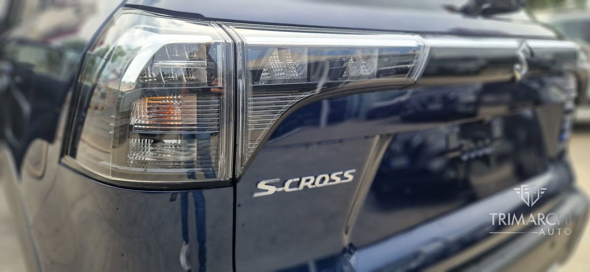 Suzuki S-Cross 1.4 Hybrid Easy (10)
