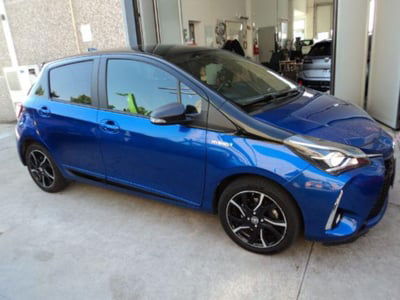 Toyota Yaris 1.5 Hybrid 5 porte Lounge Blue usata