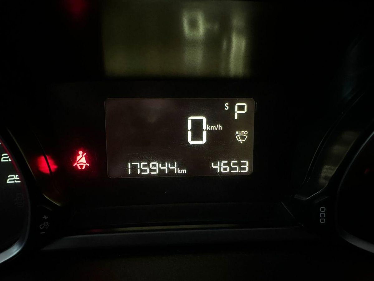 Peugeot 308 SW BlueHDi 130 S&S EAT6 Active (13)