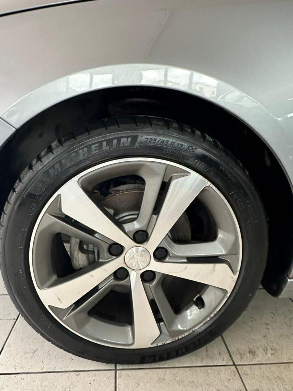 Peugeot 308 SW BlueHDi 130 S&S EAT6 Active (7)