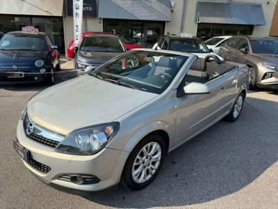 Opel Astra Cabrio TwinTop 1.6 16V VVT Cosmo usata