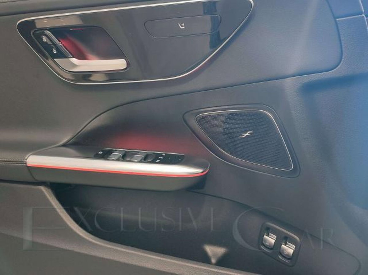 Mercedes-Benz Classe C 300 d Auto Premium (10)