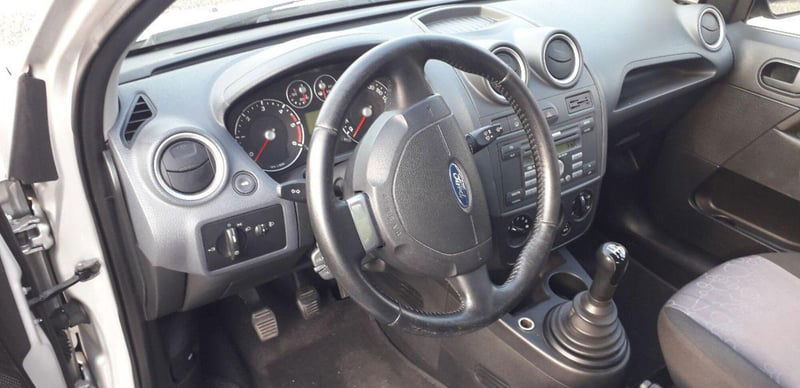 Ford Fiesta 1.4 TDCi 5p. Ghia