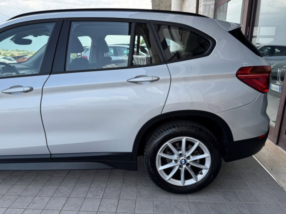 BMW X1 sDrive16d Business (12)