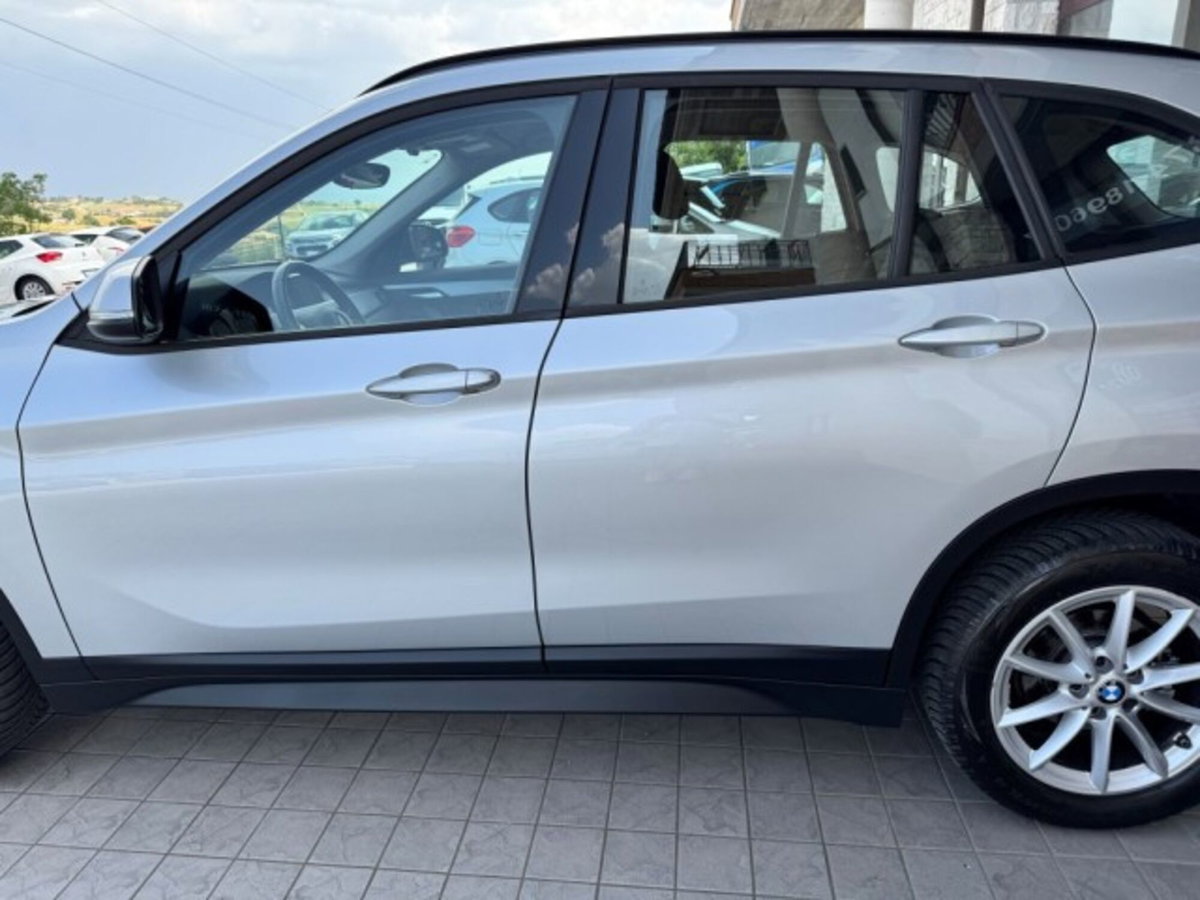 BMW X1 sDrive16d Business (13)