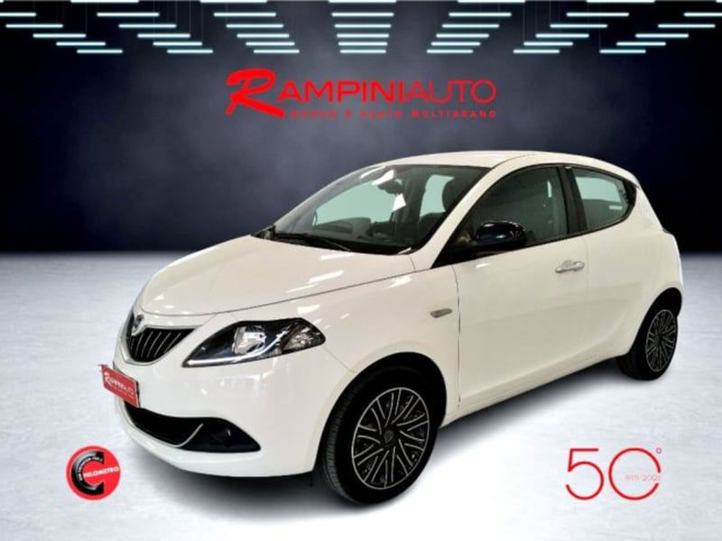 Lancia Ypsilon 1.0 FireFly 5 porte S&S Hybrid Gold Plus