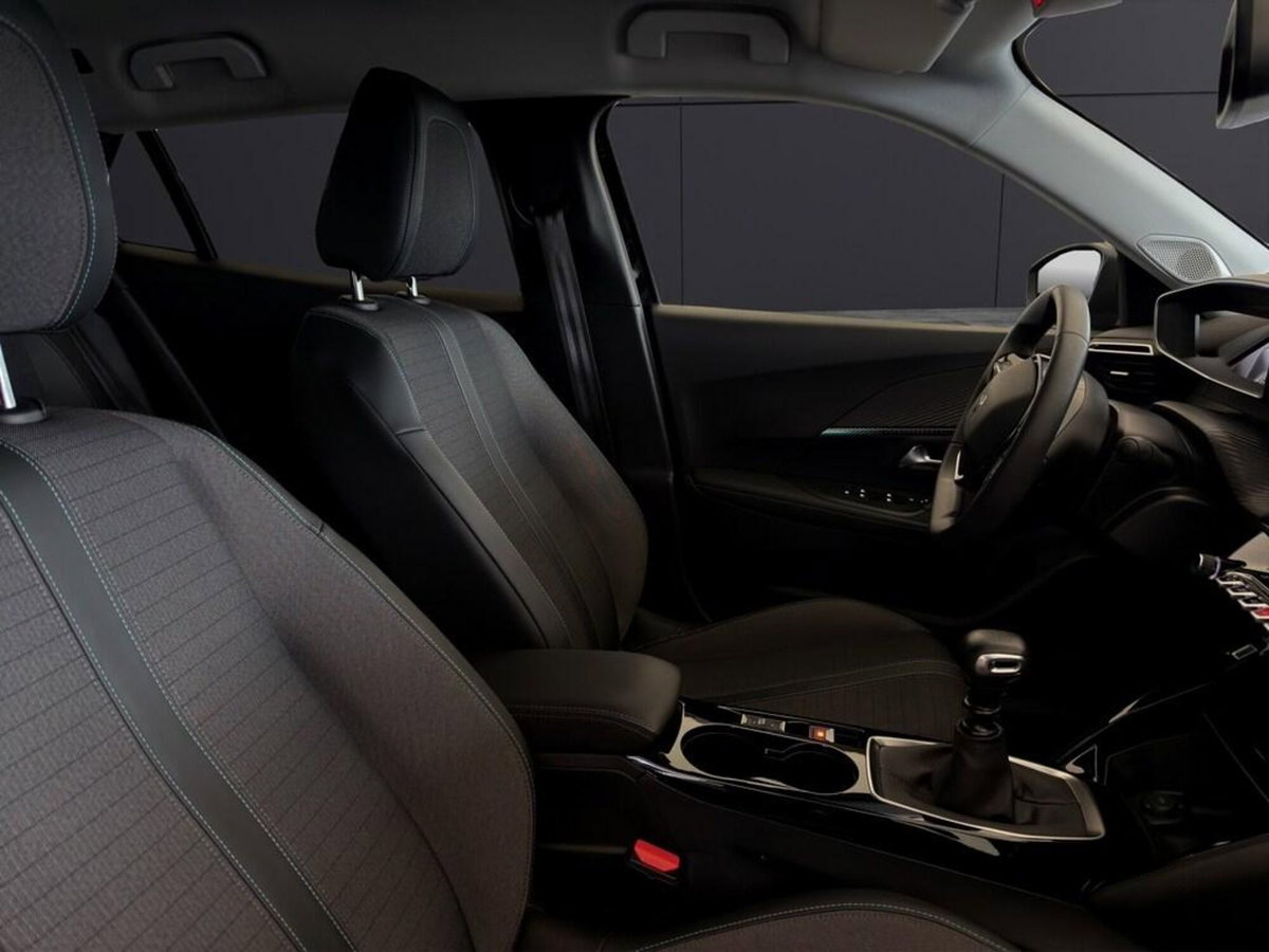 Peugeot 2008 1.2 turbo Allure 100cv (14)