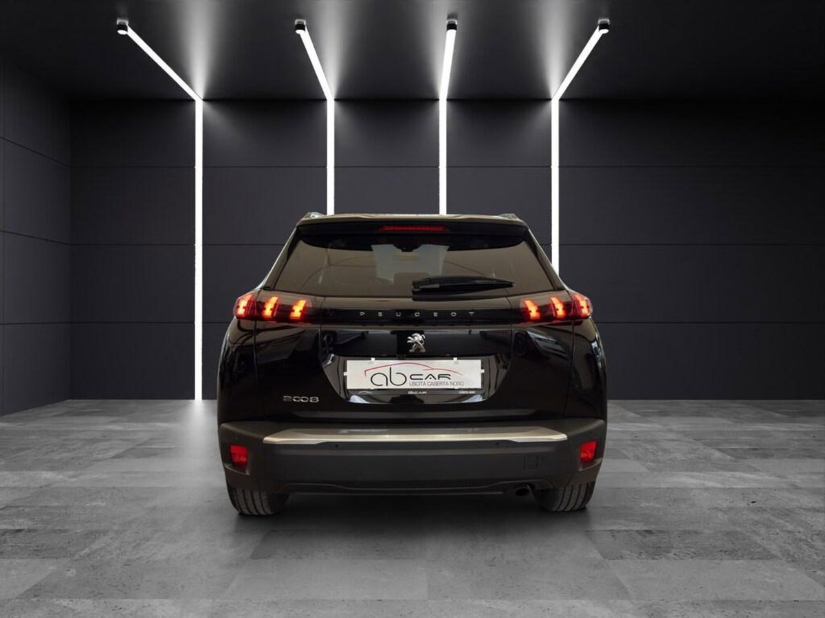 Peugeot 2008 1.2 turbo Allure 100cv (5)
