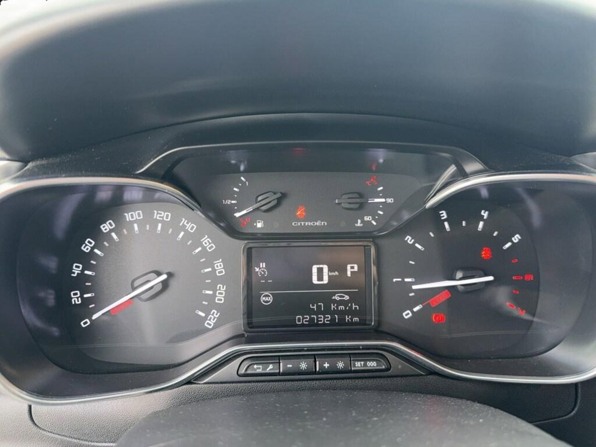 Citroen C3 PureTech 110 S&S EAT6 Shine Pack (11)