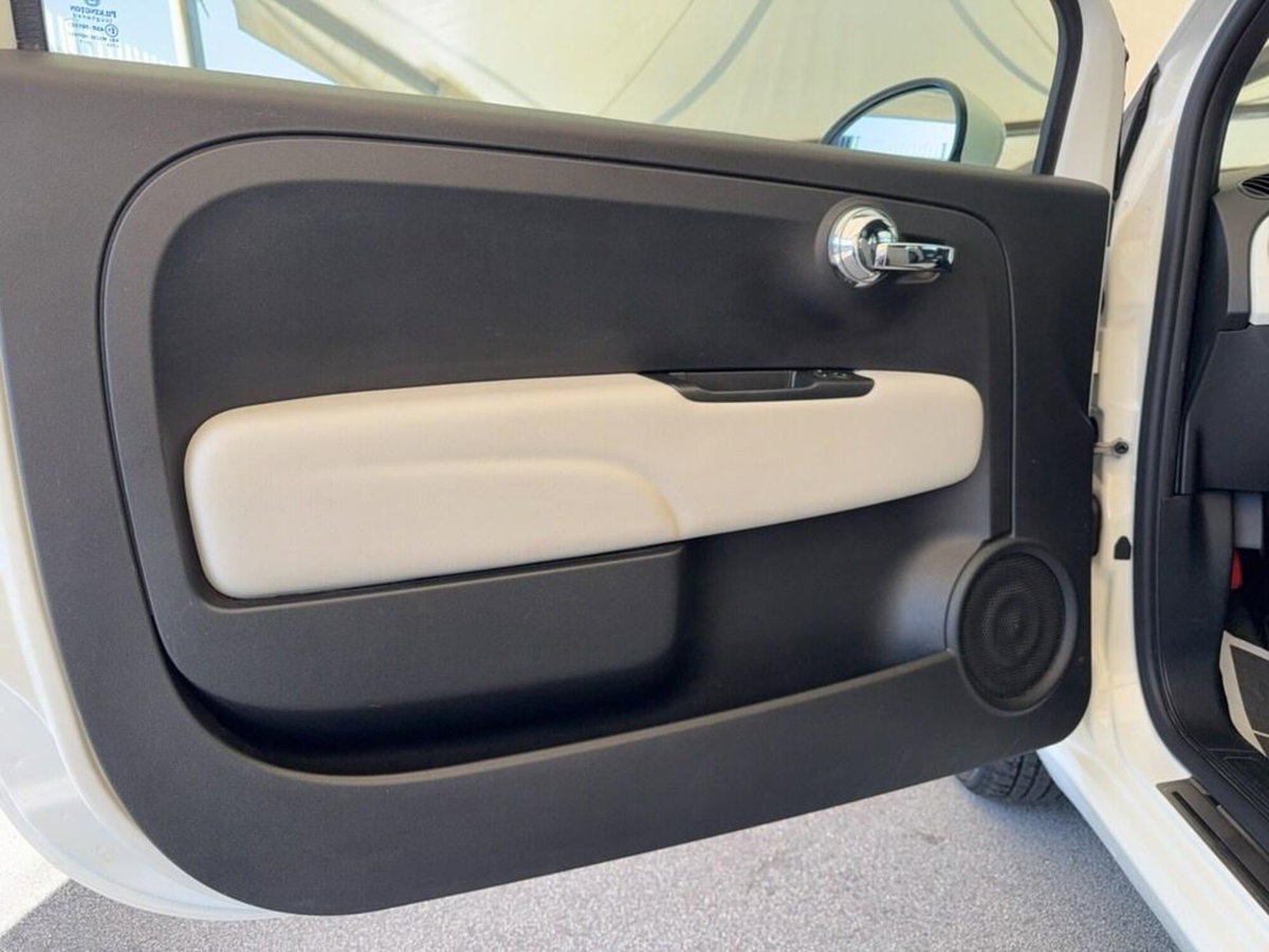 Fiat 500 Cabrio 1.0 hybrid Dolcevita 70cv (12)
