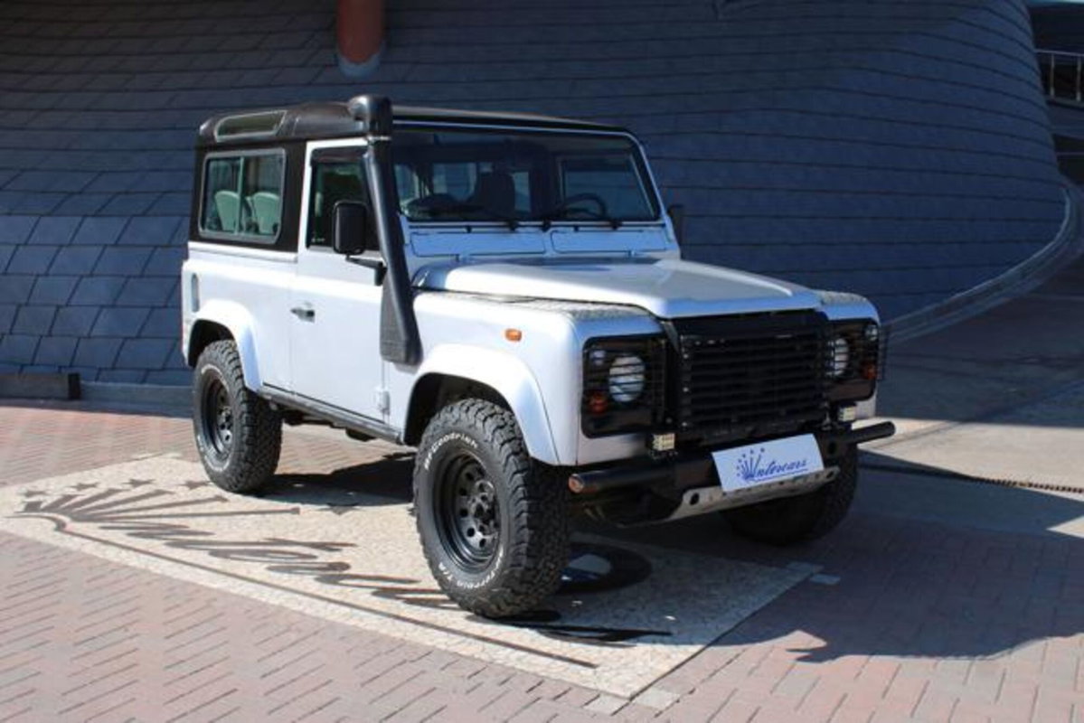 Land Rover Defender 90 2.5 Td5 Station Wagon SE