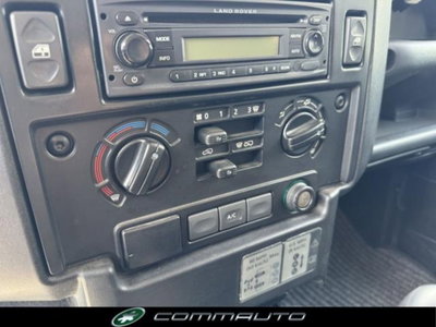 Land Rover Defender 110 2.4 TD4 CrewCab SE (16)