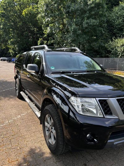 Nissan Navara 2.5 dCi 190CV 4 porte Double Cab XE usato