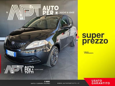 Lancia Ypsilon 1.0 FireFly 5 porte S&S Hybrid Silver Plus usata