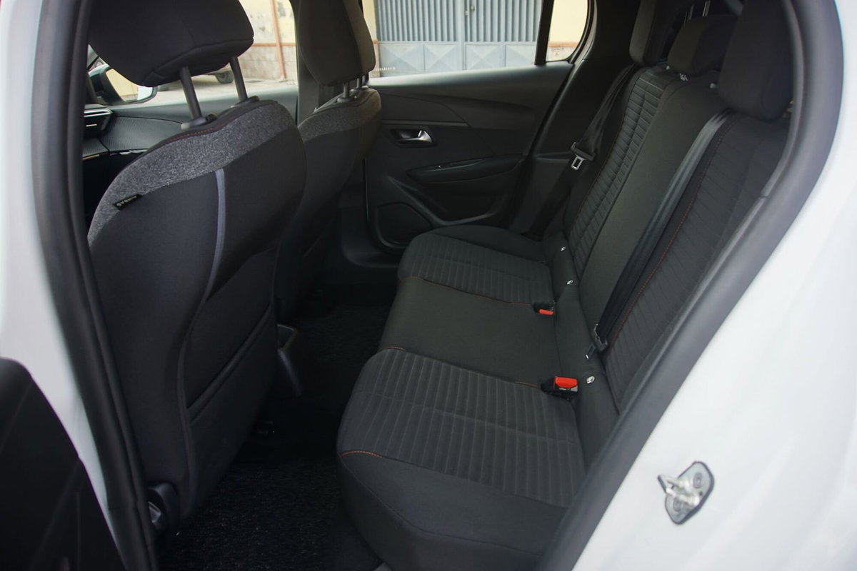 Peugeot 208 BlueHDi 100 Stop&Start 5 porte Active Pack (11)