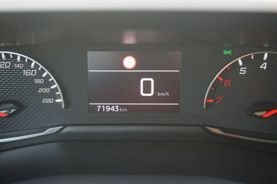 Peugeot 208 BlueHDi 100 Stop&Start 5 porte Active Pack (12)