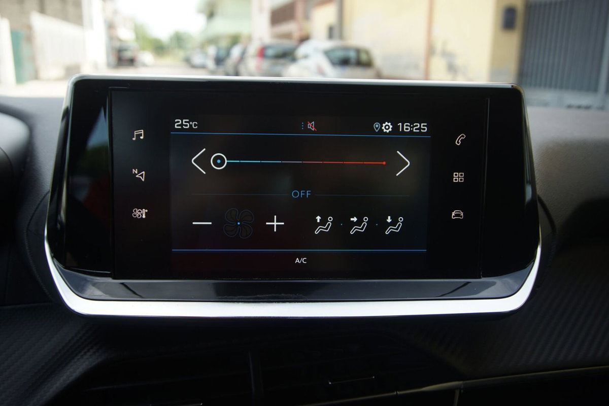 Peugeot 208 BlueHDi 100 Stop&Start 5 porte Active Pack (16)