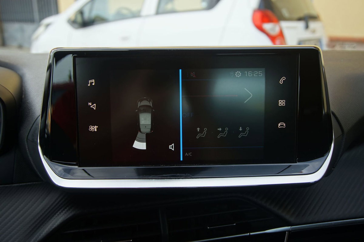 Peugeot 208 BlueHDi 100 Stop&Start 5 porte Active Pack (17)